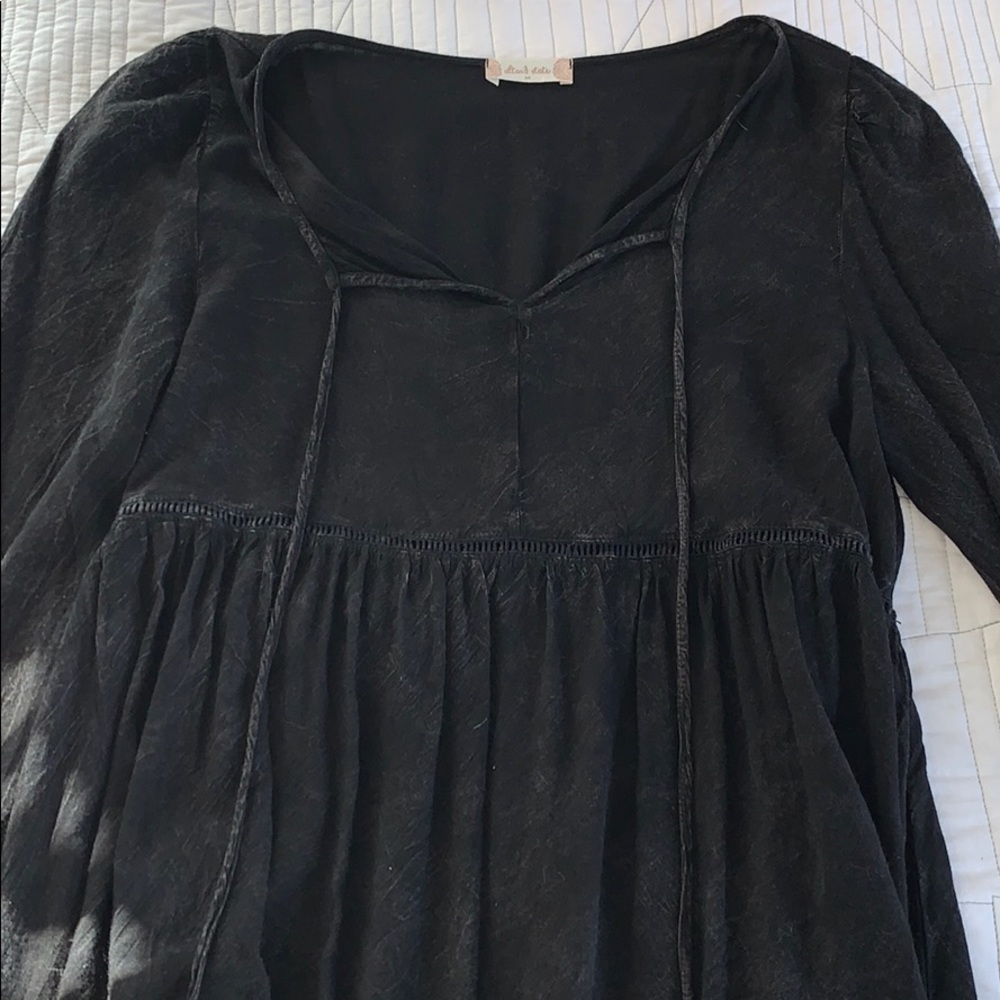 Black shirt